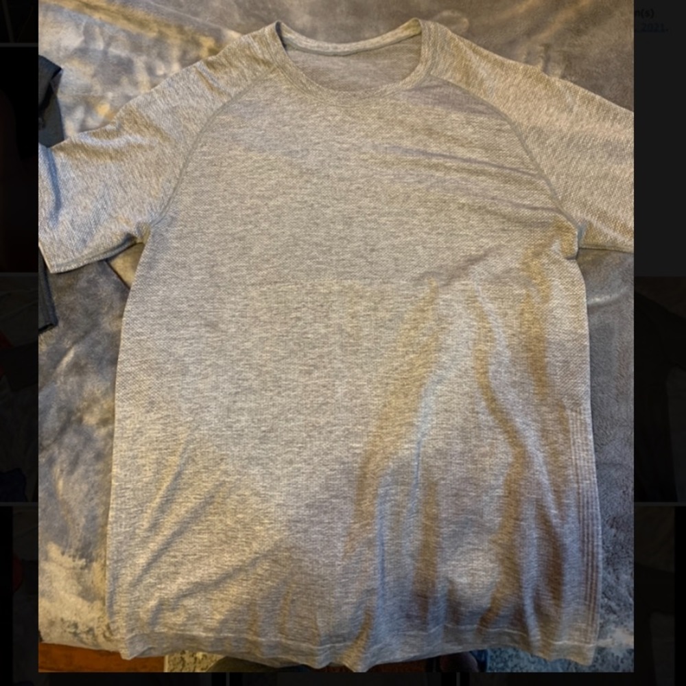 LuluLemon Mens Metal Vent Tech shirt